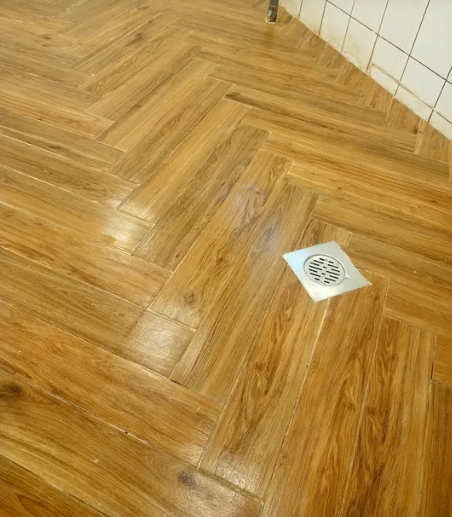 مبلط سيراميك ورخام الزلفي