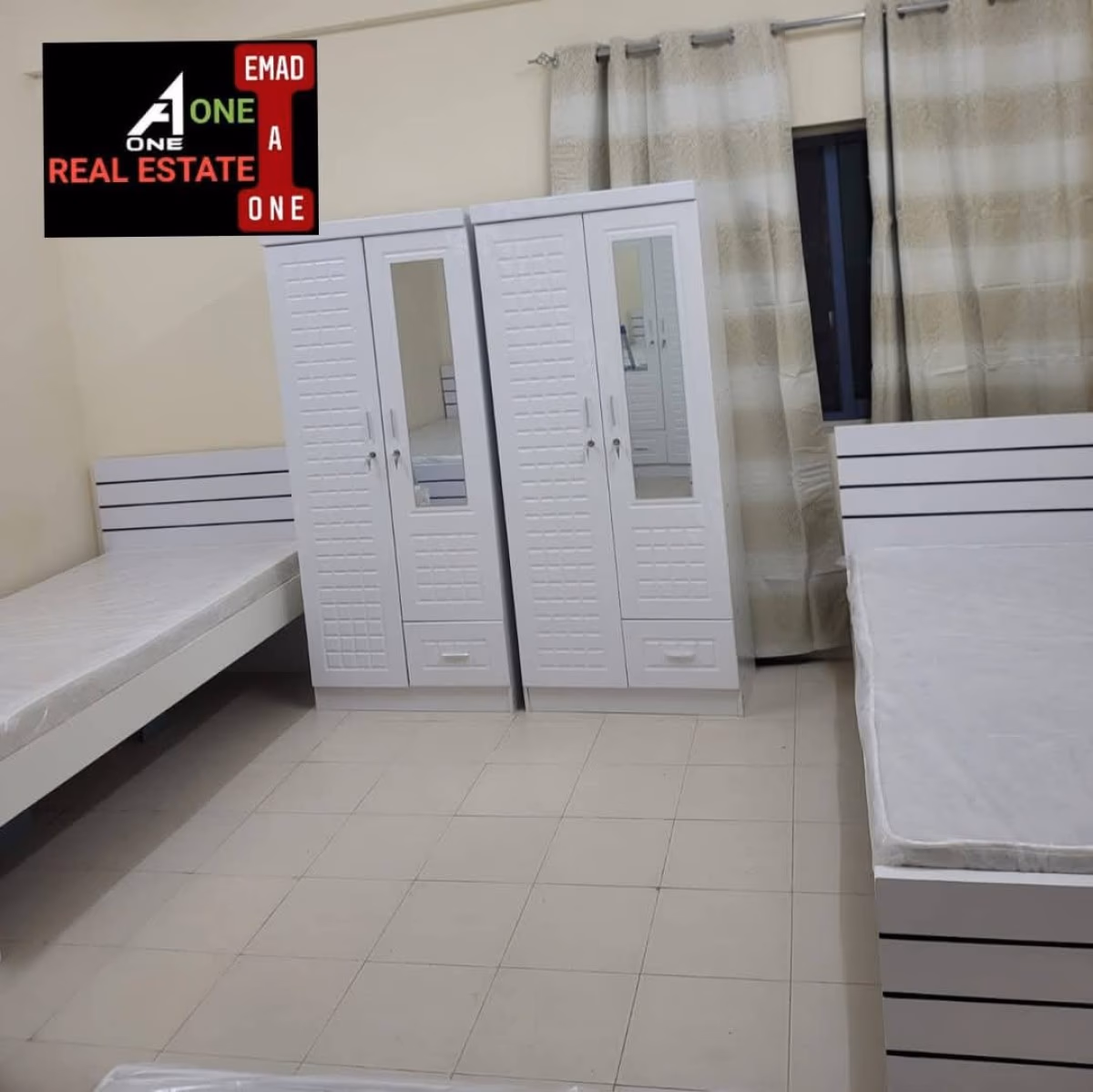 كود الاعلان 67847
للايجار سكن مشترك للبنات اول ساكن ب الشارقة ب القاسمية قريب من سنتر افري داي و محطة باص القاسمية و دوار الاميري و شارع الشيخ صقر بن خالد القاسمي

واتساب 0501881974

سعر سكن البنات و عدد الافراد بالغرفه
سرير سنجل + دولاب + بالكون بالمطبخ

550 درهم غرفة كبيرة شباك 4 بنات
600 درهم غرفة بالكون 3 بنات

واتساب 0501881974

EMAD A ONE REAL ESTATE BROKER