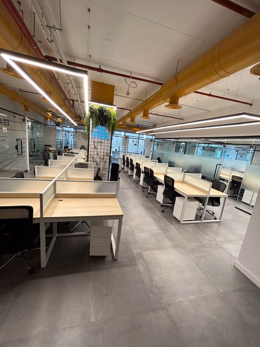 مكاتب اداريه مؤثثه للايجار