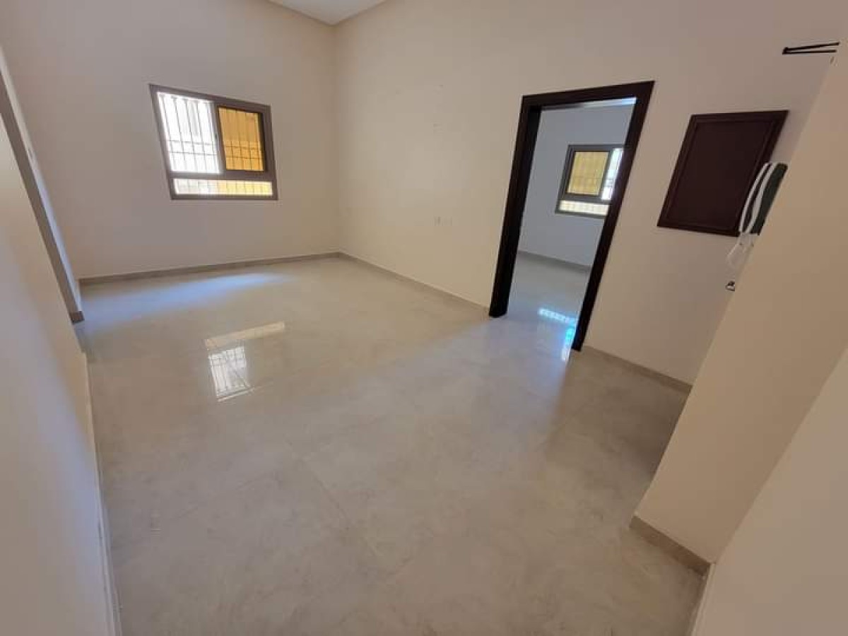 شقه للايجار طابق ارضي في الدراز