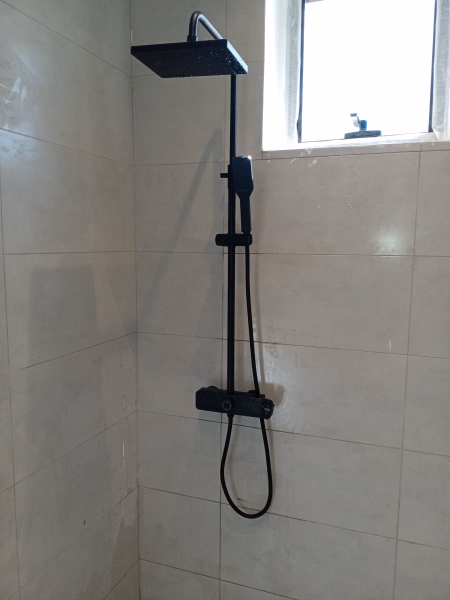 مقاول أعمال السباكه