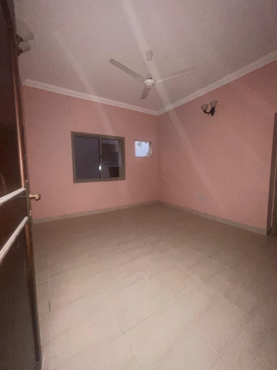 للايجار شقة في الرفاع الغربي