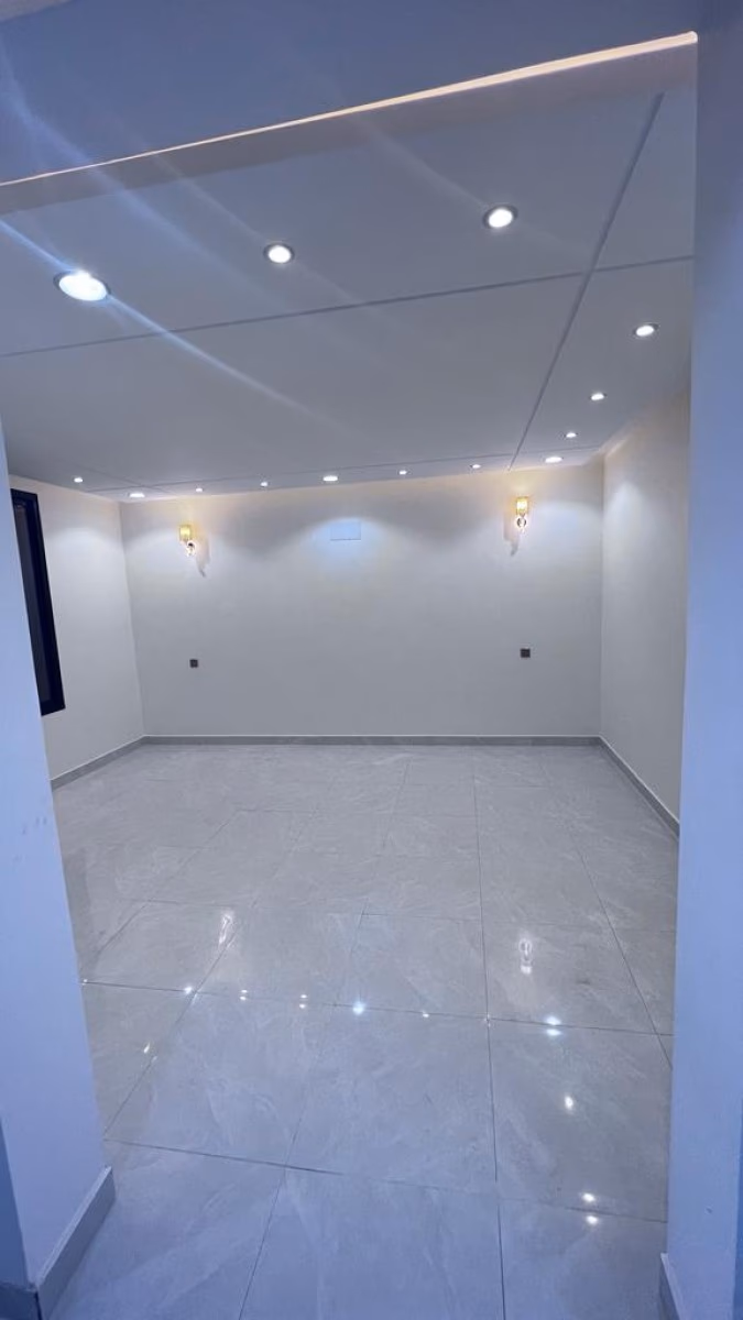 9 أرواف علويه و 9 شقق ارضيه