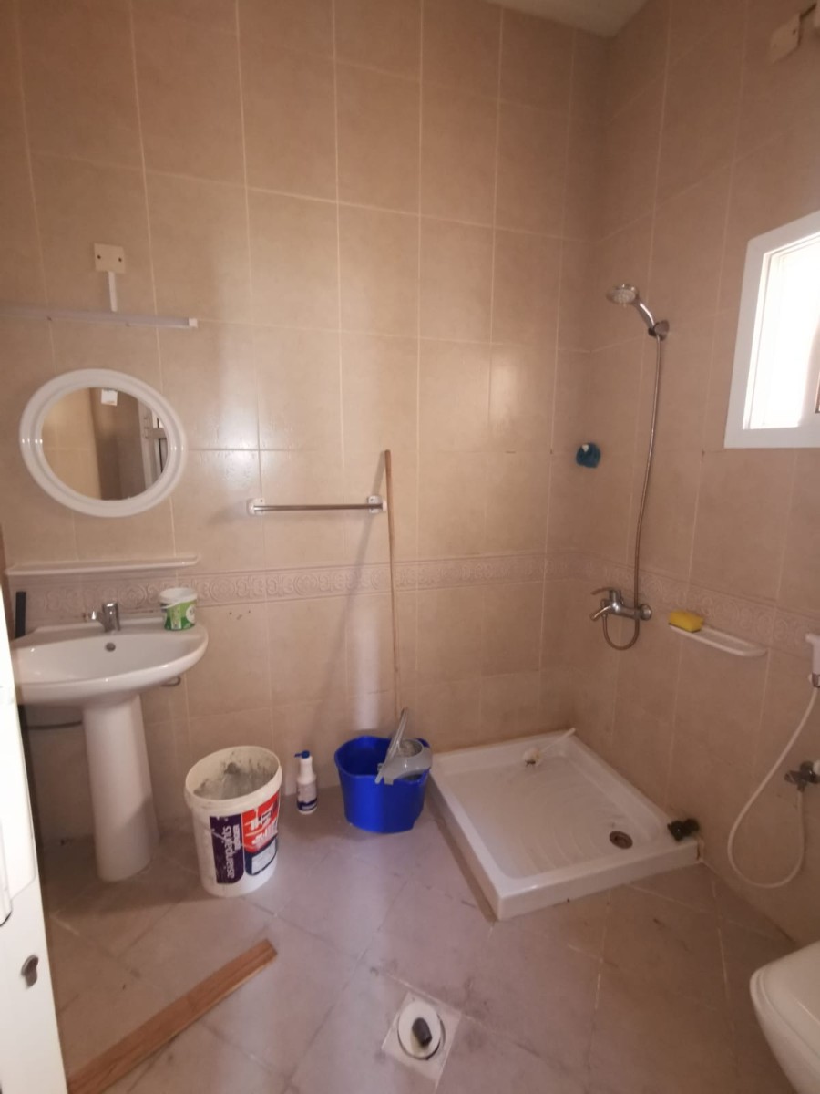 للإيجار شقة في الرفاع الشرقي صوب مستشفى الريان