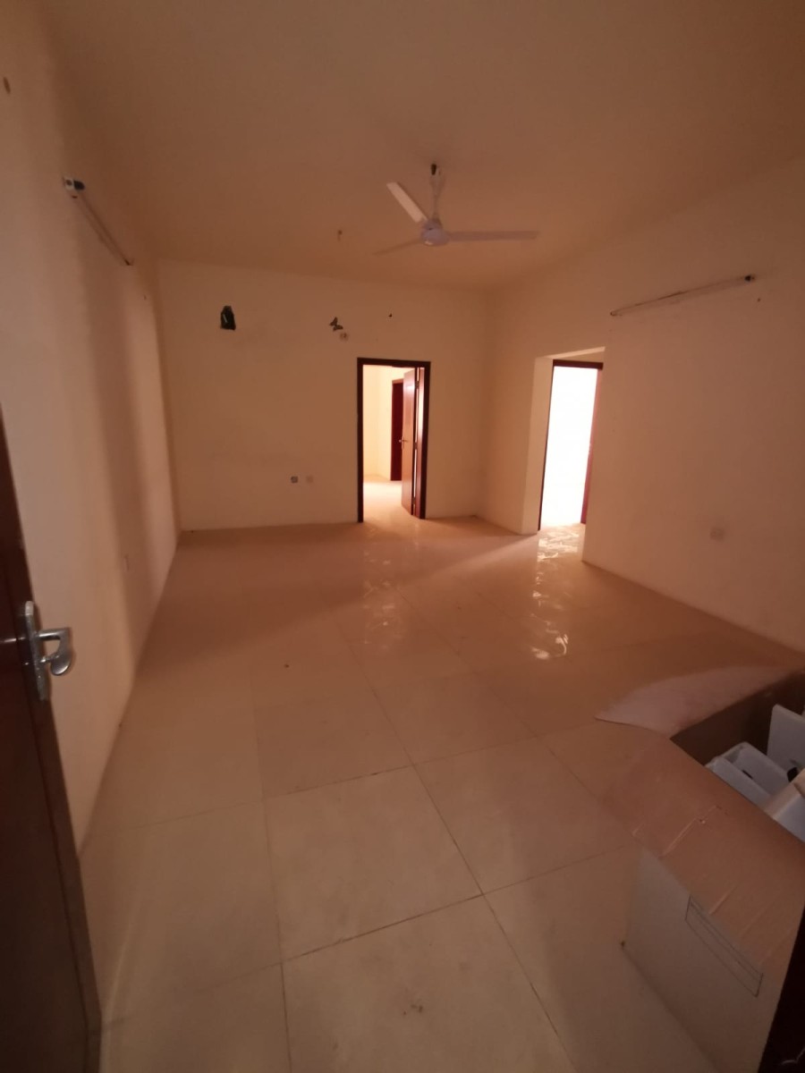 للإيجار شقه في الرفاع الشرقي بالقرب من مركز الشرطة