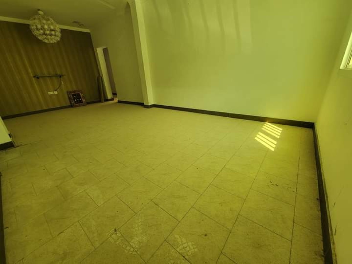 شقه للايجار في عالي